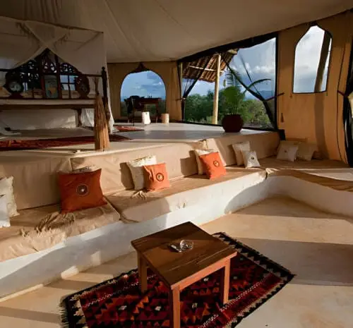 Best Safari Lodges in Kenya